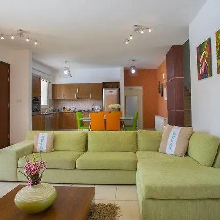 The Ultimate Guide To Renting Your 5 Star Larnaca 03 *