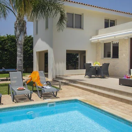 The Ultimate Guide To Renting Your 5 Star Larnaca 03 *